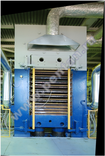 производство стеклотекстолита СТЭФ - Пресс смыкается. Начинается прессование