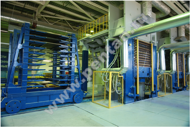 Производство стеклотекстолита - Начинается прессование